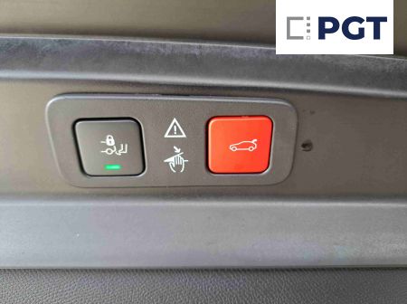 Peugeot 5008 GT 1,5 BlueHDi 130k EAT8 7 miest