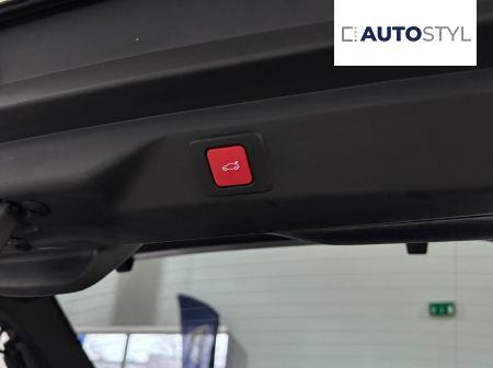 PEUGEOT NEW 3008 GT 1.2 Hybrid 136k e-DCS6 (MHEV)