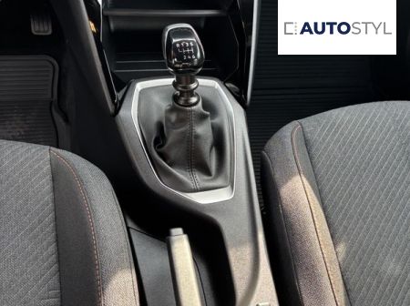 Peugeot 2008 STYLE PureTech 100k BVM6