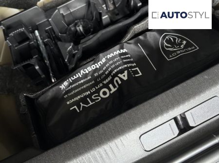 Peugeot 2008 ALLURE Hybrid 145k e-DCS6 MHEV