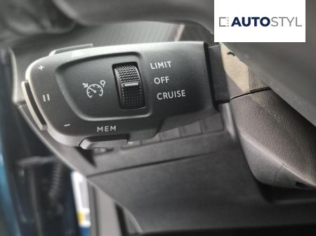 Peugeot E-2008 ALLURE Electric 115 kW / 156k 54 kWh