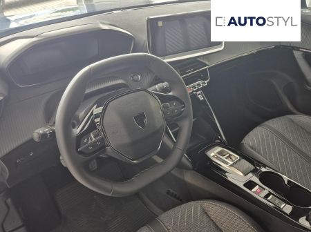 Peugeot E-2008 ALLURE Electric 115 kW / 156k 54 kWh