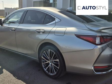 Lexus ES300H